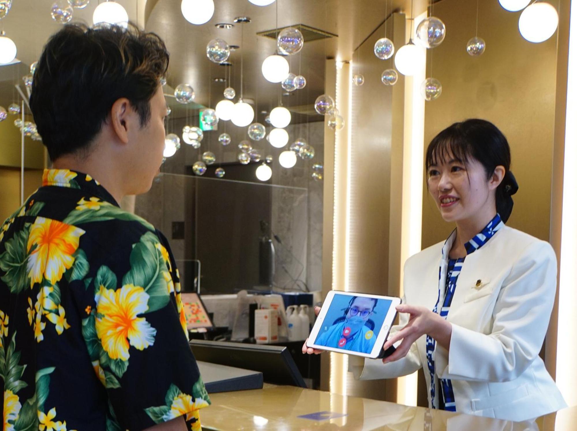 Quintessa Hotel Osaka Shinsaibashi Comic & Books Экстерьер фото